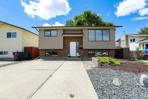 316 Leaside Avenue South, Lethbridge, AB 