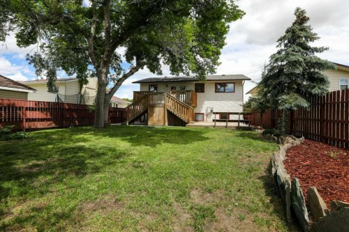 316 Leaside Avenue South, Lethbridge, AB 