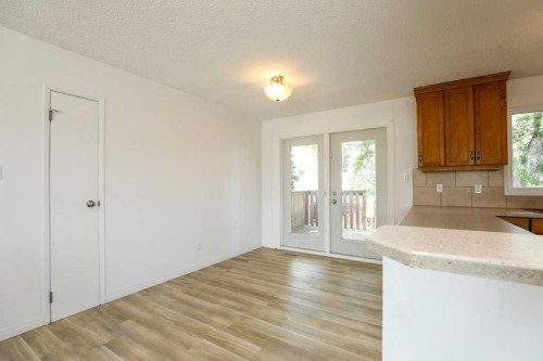 316 Leaside Avenue South, Lethbridge, AB 