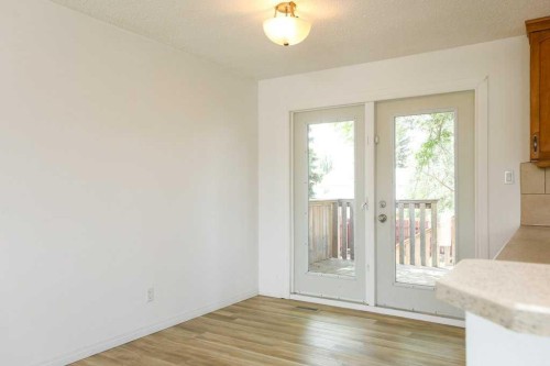 316 Leaside Avenue South, Lethbridge, AB 