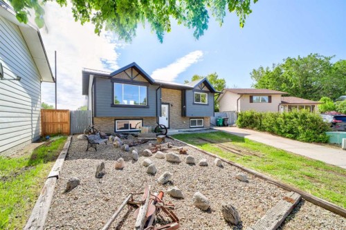 162 Pensacola Court WEST Lethbridge, AB T1K 4R6
