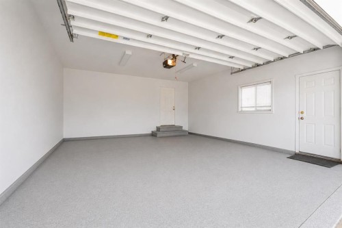 5205 55 Street, Taber, AB - Indoor Photo Showing Other Room