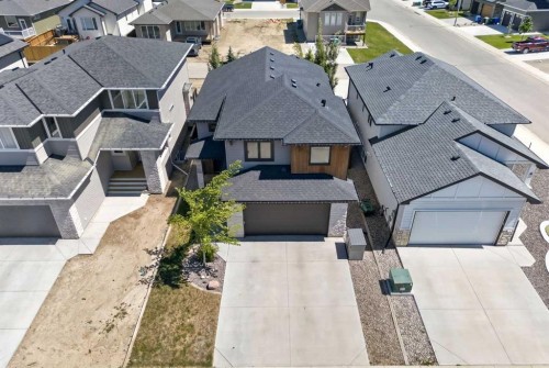 47 Rivergrove Lane West, Lethbridge, AB 
