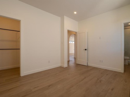 26 Rivergrove Run West, Lethbridge, AB 
