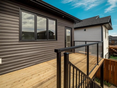26 Rivergrove Run West, Lethbridge, AB 