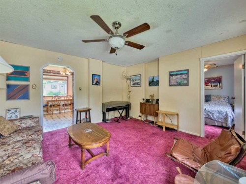 22830 6 Avenue, Hillcrest, AB - Indoor