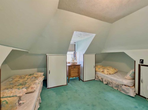 22830 6 Avenue, Hillcrest, AB - Indoor Photo Showing Other Room