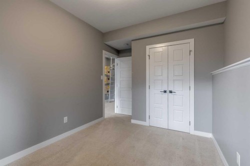 575 Moonlight Lane West, Lethbridge, AB 
