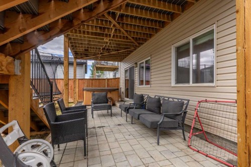 575 Moonlight Lane West, Lethbridge, AB 