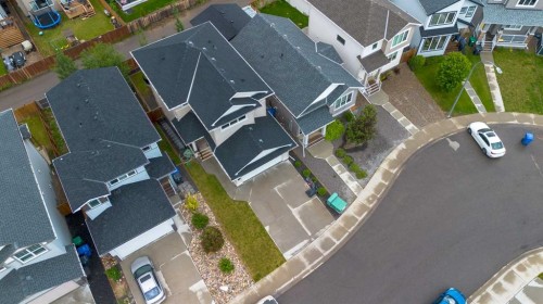 575 Moonlight Lane West, Lethbridge, AB 