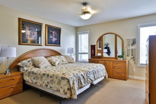 111 Firelight Way West, Lethbridge, AB 