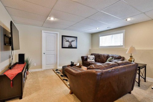 111 Firelight Way West, Lethbridge, AB 