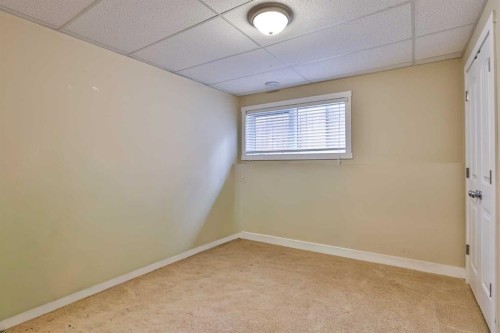 111 Firelight Way West, Lethbridge, AB 