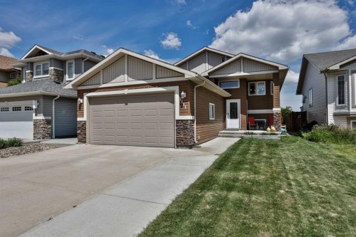 111 Firelight Way WEST Lethbridge, AB T1K 4B2