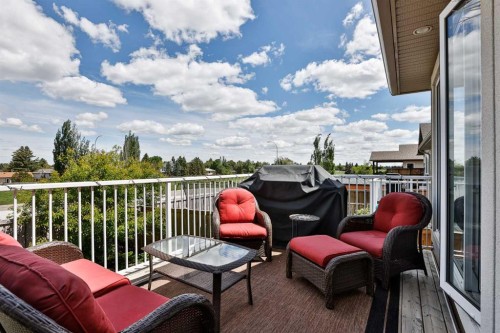 111 Firelight Way West, Lethbridge, AB 