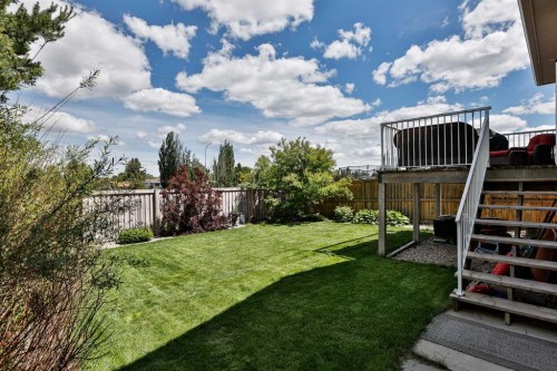 111 Firelight Way West, Lethbridge, AB 