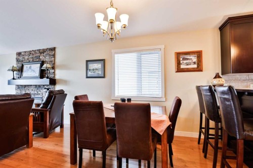 111 Firelight Way West, Lethbridge, AB 