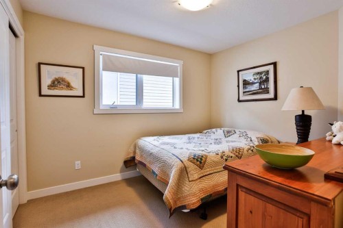 111 Firelight Way West, Lethbridge, AB 