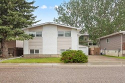 182 Oxford Road WESTLethbridge, AB T1K 4V4