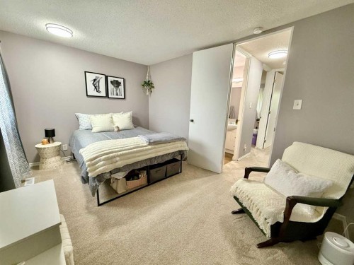 20-115 Lafayette Boulevard West, Lethbridge, AB 