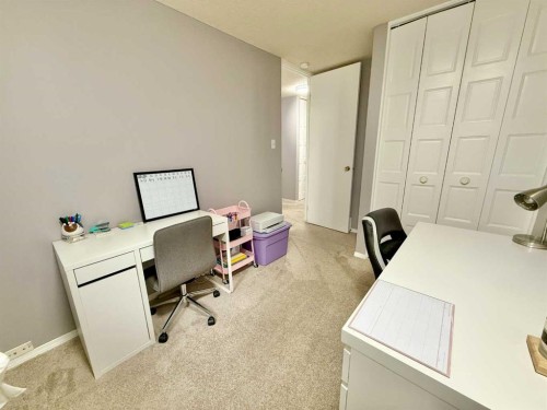 20-115 Lafayette Boulevard West, Lethbridge, AB 