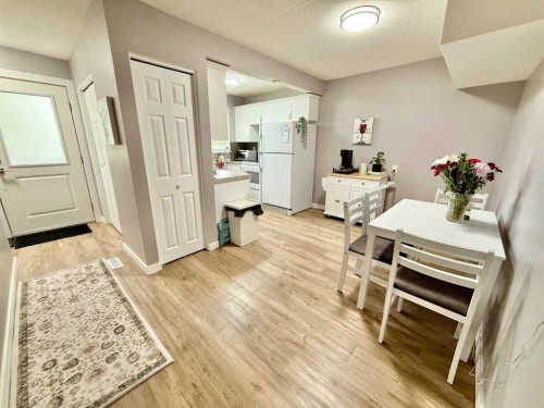 20-115 Lafayette Boulevard West, Lethbridge, AB 