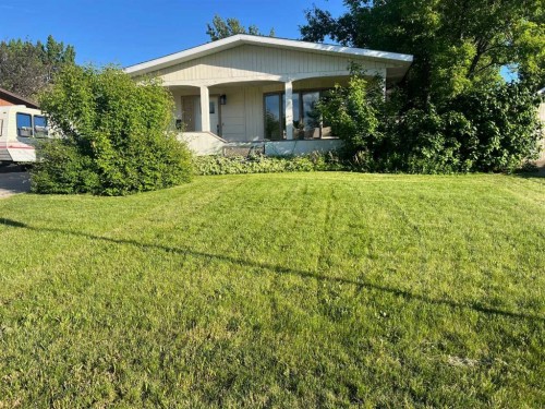953 Columbia Boulevard WEST Lethbridge, AB T1K 4M4