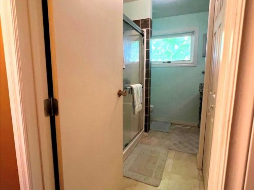 953 Columbia Boulevard West, Lethbridge, AB 