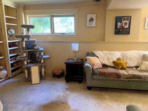 953 Columbia Boulevard West, Lethbridge, AB 