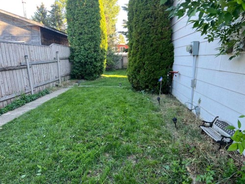 953 Columbia Boulevard West, Lethbridge, AB 
