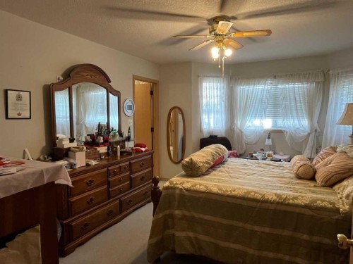 125S 150 West, Raymond, AB 