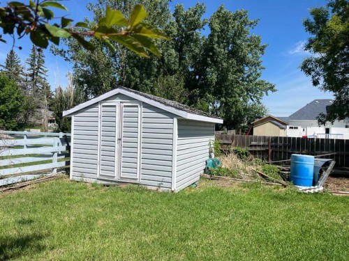 125S 150 West, Raymond, AB 