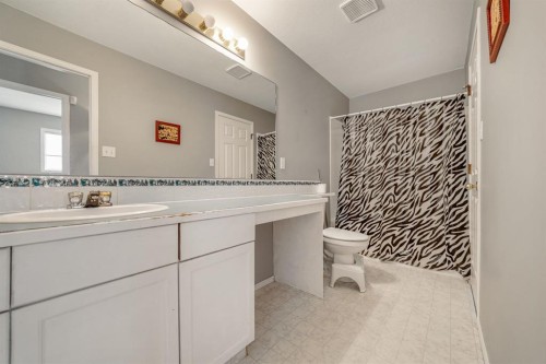 260 Red Crow Boulevard West, Lethbridge, AB 