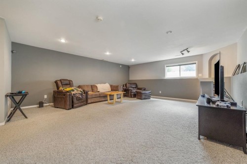 260 Red Crow Boulevard West, Lethbridge, AB 