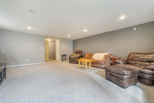 260 Red Crow Boulevard West, Lethbridge, AB 