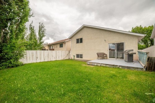 260 Red Crow Boulevard West, Lethbridge, AB 
