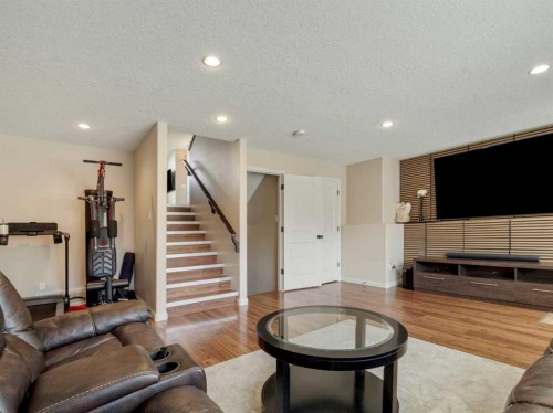 554 Margaret Sutherland Crescent North, Lethbridge, AB 
