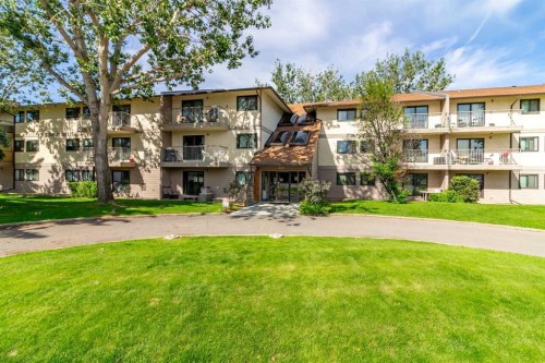 209-855 Columbia Blvd W  Lethbridge, AB T1K 5B8