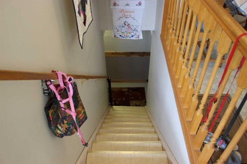 61048 Hwy 844, Raymond, AB - Indoor Photo Showing Other Room