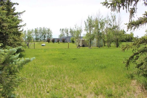 61048 Hwy 844, Raymond, AB - Outdoor