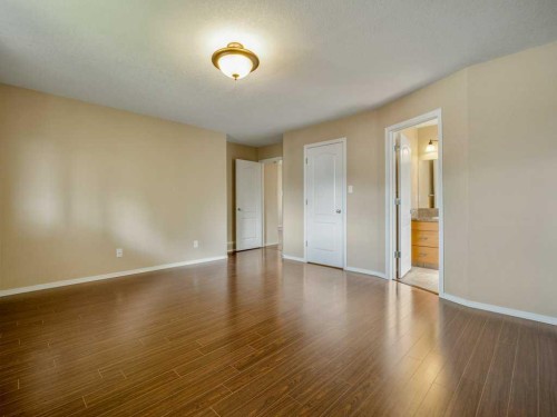 727 Aberdeen Crescent West, Lethbridge, AB 