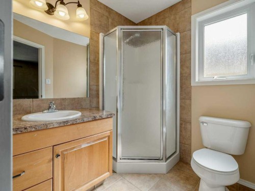 727 Aberdeen Crescent West, Lethbridge, AB 