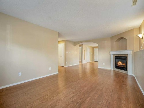 727 Aberdeen Crescent West, Lethbridge, AB 