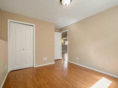 727 Aberdeen Crescent West, Lethbridge, AB 