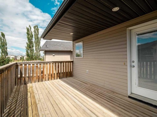 727 Aberdeen Crescent West, Lethbridge, AB 