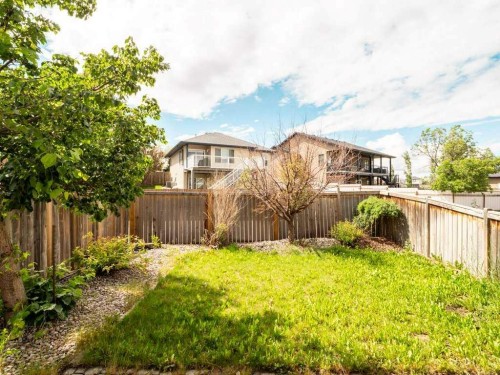 727 Aberdeen Crescent West, Lethbridge, AB 