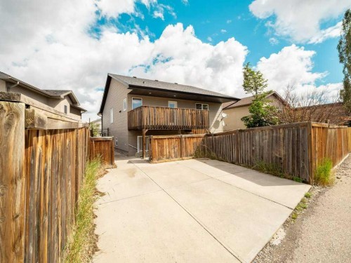727 Aberdeen Crescent West, Lethbridge, AB 