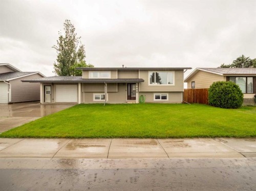 5408 45 Street  Taber, AB T1G 1G7