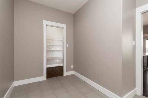 788 Canyonview Close West, Lethbridge, AB 