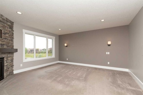 788 Canyonview Close West, Lethbridge, AB 